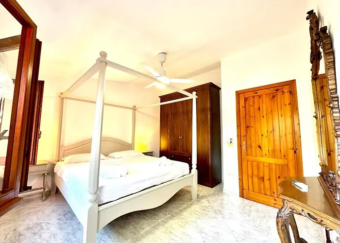 Prestige, Pula, Sardegna 度假居